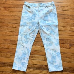 Chico’s slimming cropped rose jeans